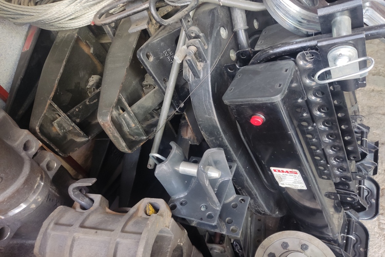 زیربند انواع قطعات تریلی